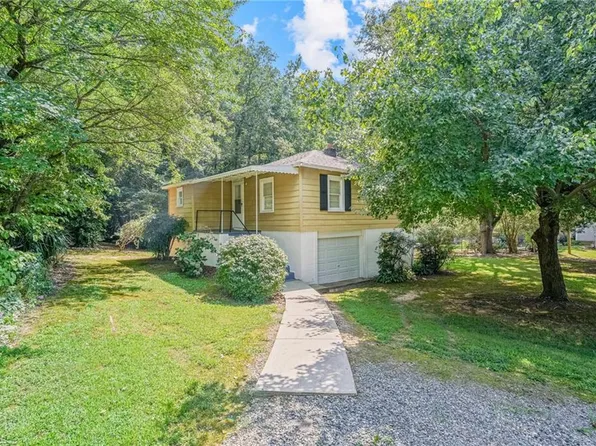 1738 Kivett Council Rd, Liberty, NC 27298