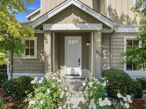 1613 Kentfield Ave, Redwood City, CA 94061