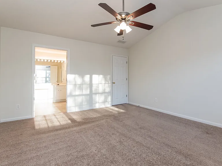 3740 Ridgefair Dr — Photo 12