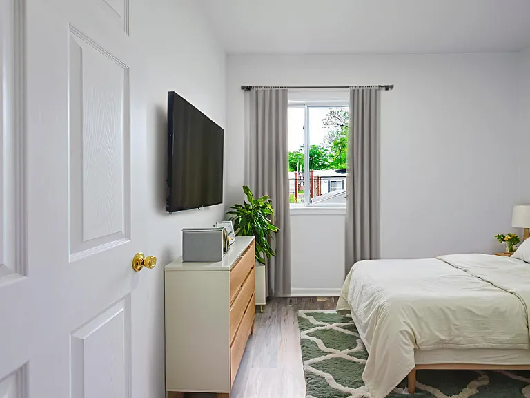 5347 Ames St NE — Photo 10
