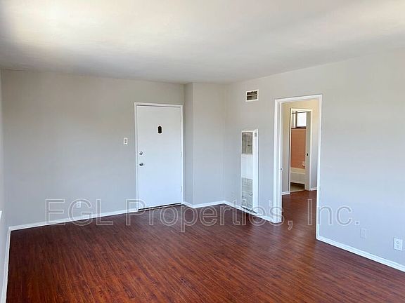 4th image of 5920 S West Blvd