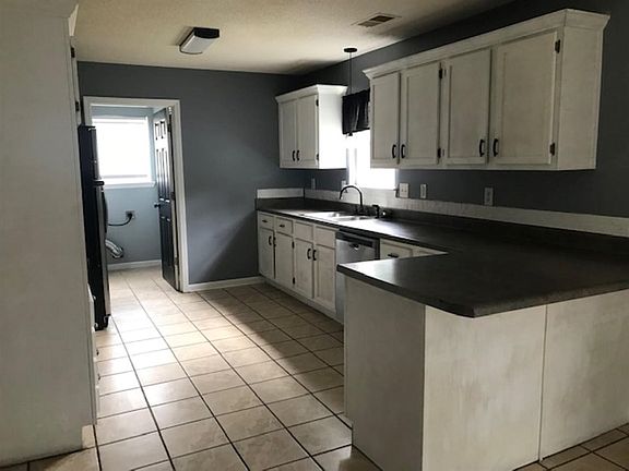 2nd image of 502 Rachel Shankle Dr