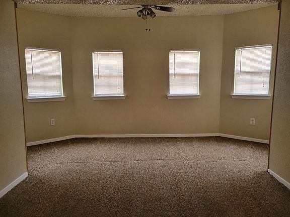 3rd image of 1226 Southridge Dr