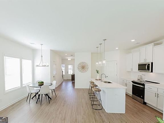 7th image of this home
