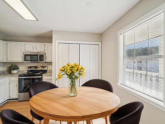 3rd image of 5140 36th Ave E #108