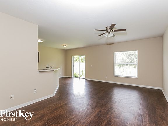2nd image of 2901 Cerullo St