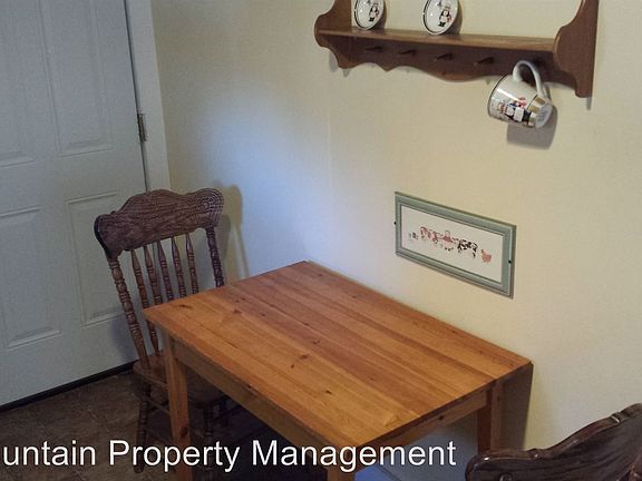 4th image of 41395 Lahontan Dr
