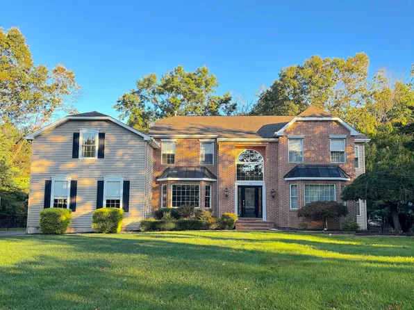 153 Oak Leaf Rd, Berlin, NJ 08009