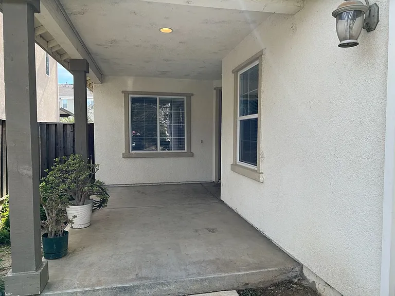 1506 Azalea Dr — Photo 3