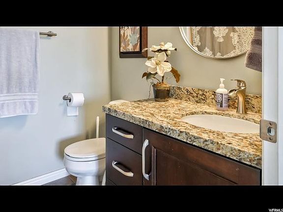 3rd image of 10525 S Juniper Hills Dr