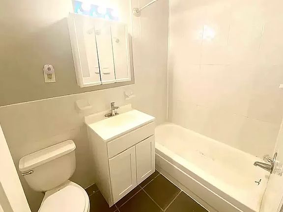 4th image of 211 W 146th St APT 1H