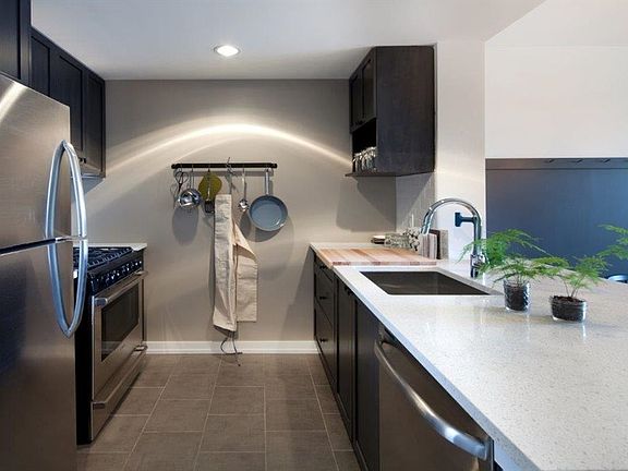 5th image of 50 N 5th St APT W7d