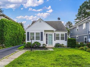 104 Fairfield Avenue, Port Washington, NY 11050