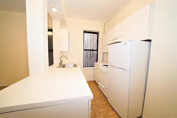 Rented by Corcoran | media 13