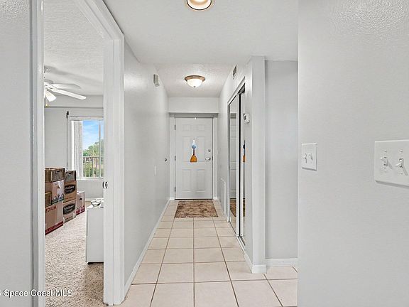 3rd image of 1420 Huntington Ln APT 2402
