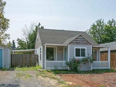 13936 NE Glisan St, Portland, OR, 97230