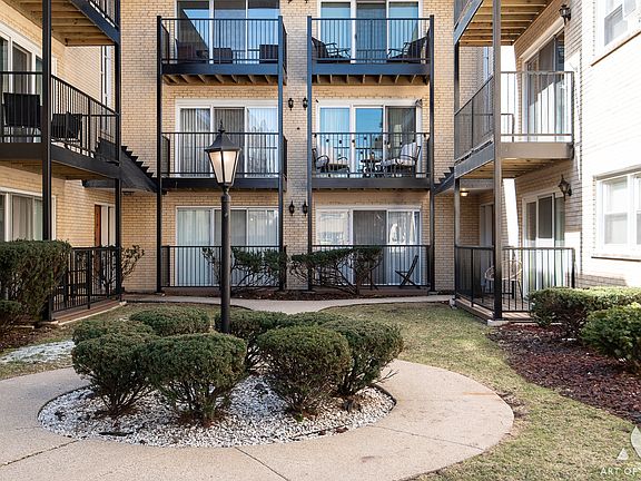 2nd image of 6482 N Northwest Hwy APT 105