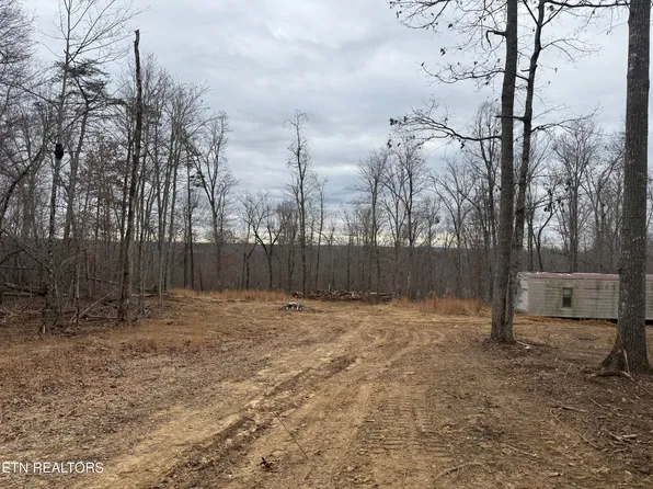 322 Deck Rd, Crossville, TN 38572