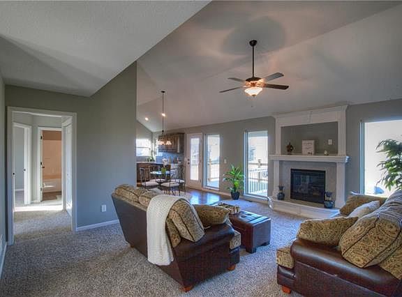 4th image of 10013 N Lister Ave