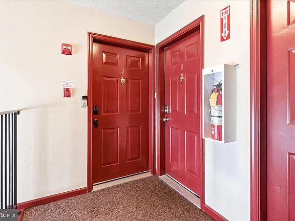 3rd image of 6391 Rutherford Ct APT J