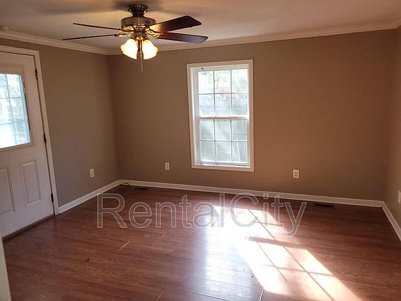 2nd image of 1214 Kw Ave