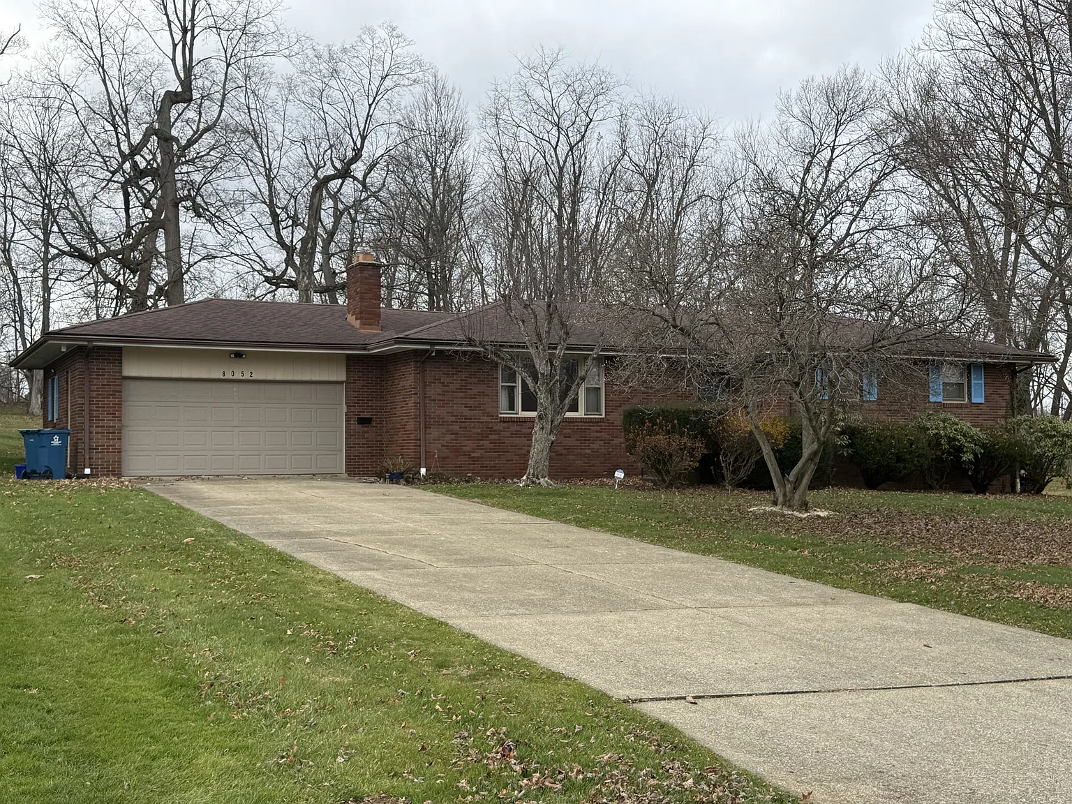 8052 Sigle Lane - 1 — Photo 2