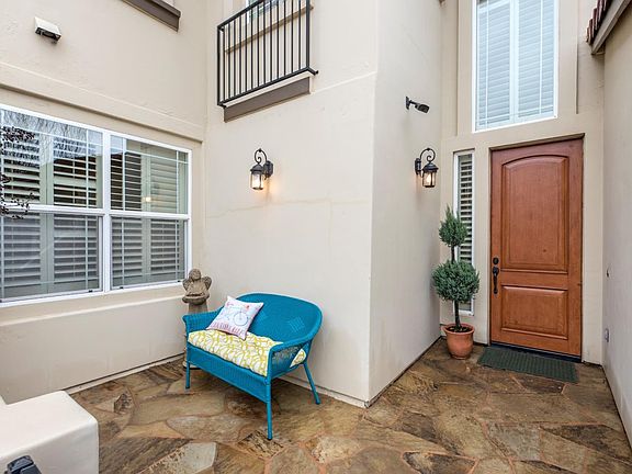 3rd image of 15190 Bellini Way