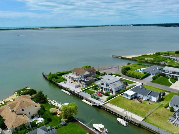 41 Tarpon Road, East Quogue, NY 11942