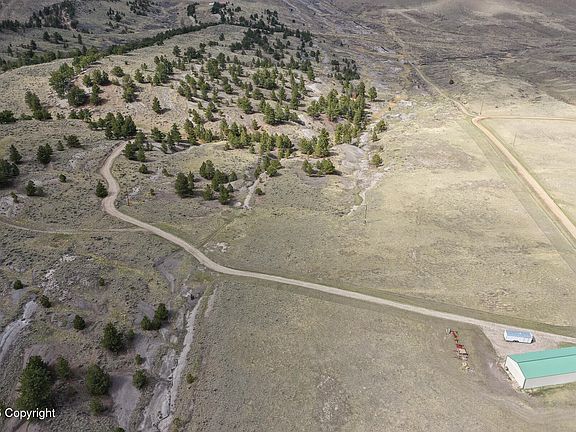 2nd image of 7 Hawk Ridge Rd