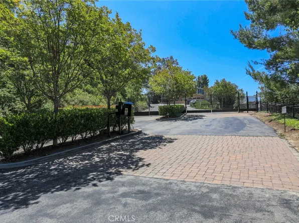 126 Pueblo Ln, Topanga, CA 90290