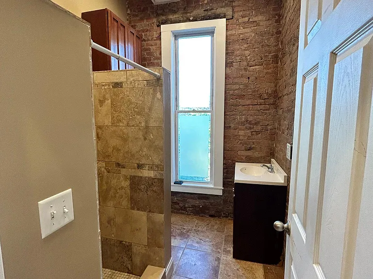 294 Lark St #1 — Photo 5