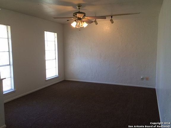 3rd image of 6718 Fellowood St