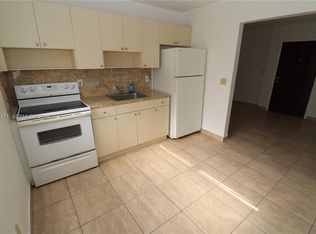 1828 NW 19th St #4, Miami, FL 33125