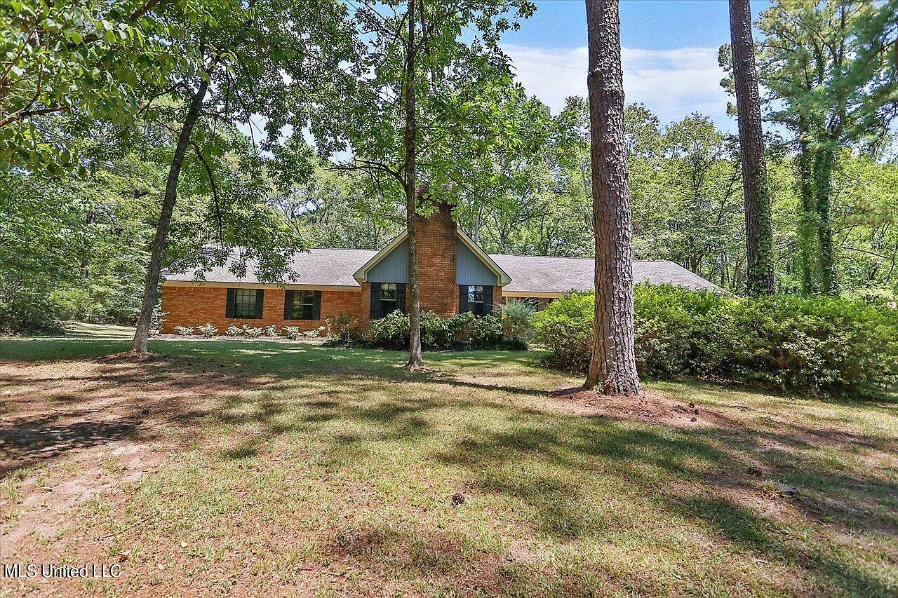 1184 N Midway Rd, Clinton, MS 39056 Zillow