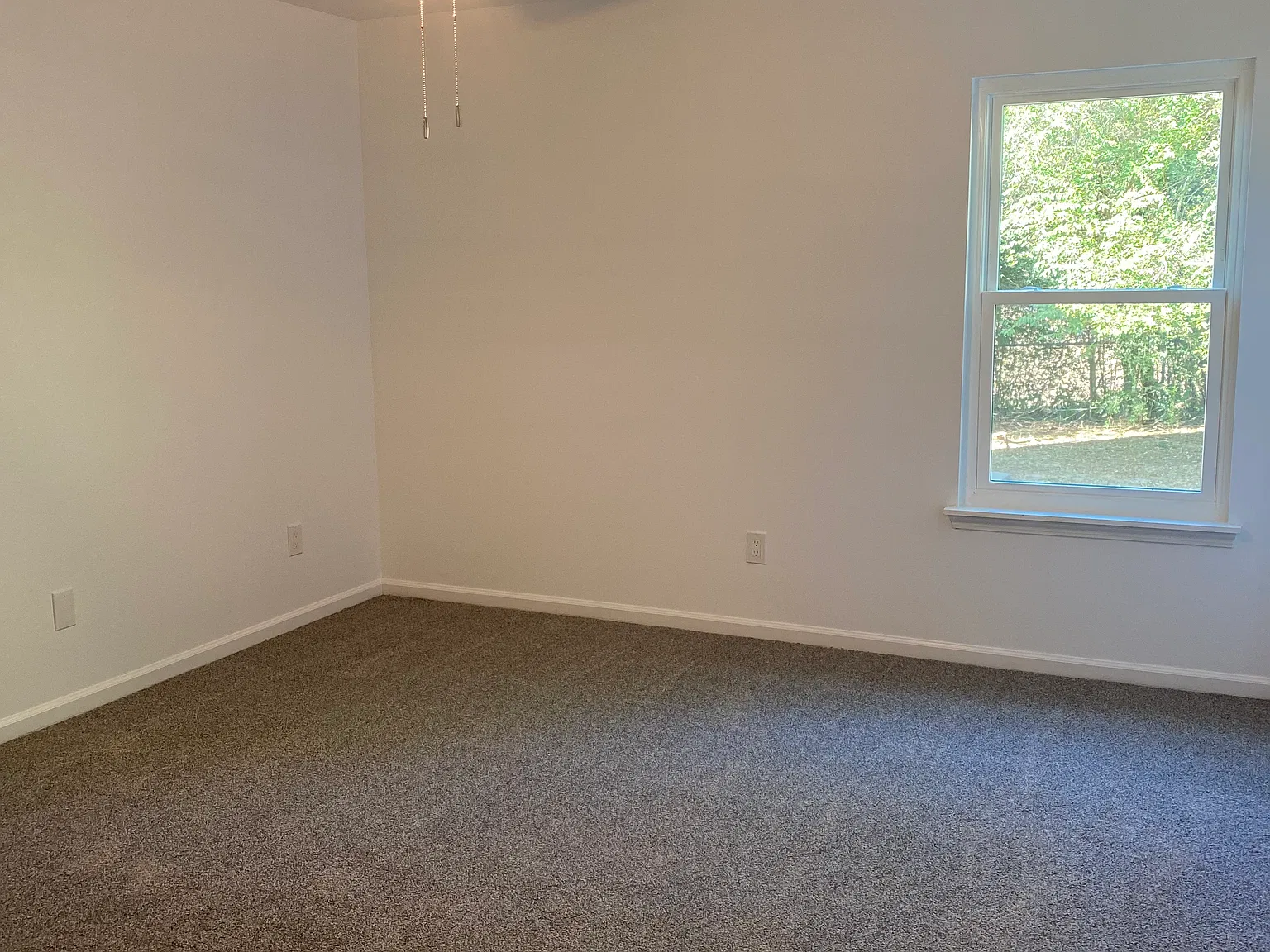 3 bed, 1300 sqft, $1,650 — Photo 4