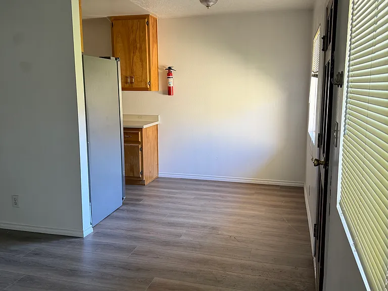 4515 Cypress Ave #B — Photo 19