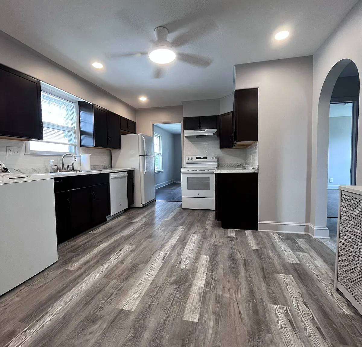 2 bed, 1150 sqft, $2,500 — Photo 4