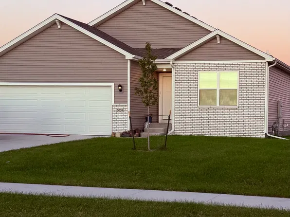 5039 168th St, Urbandale, IA 50323