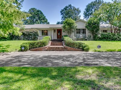 3678 Cavalier Dr, Jackson, MS, 39216