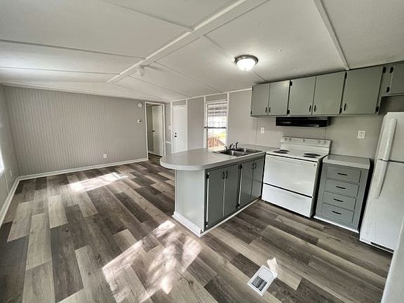 2nd image of 1325 Wenlon Dr Lot 88