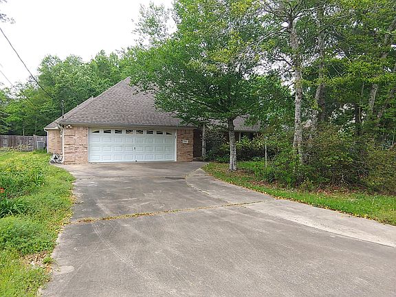 3rd image of 113 Beechwood Dr
