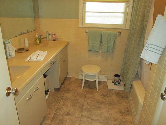 Upstairs Bathroom