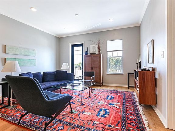 2nd image of 8616 Oak St #304