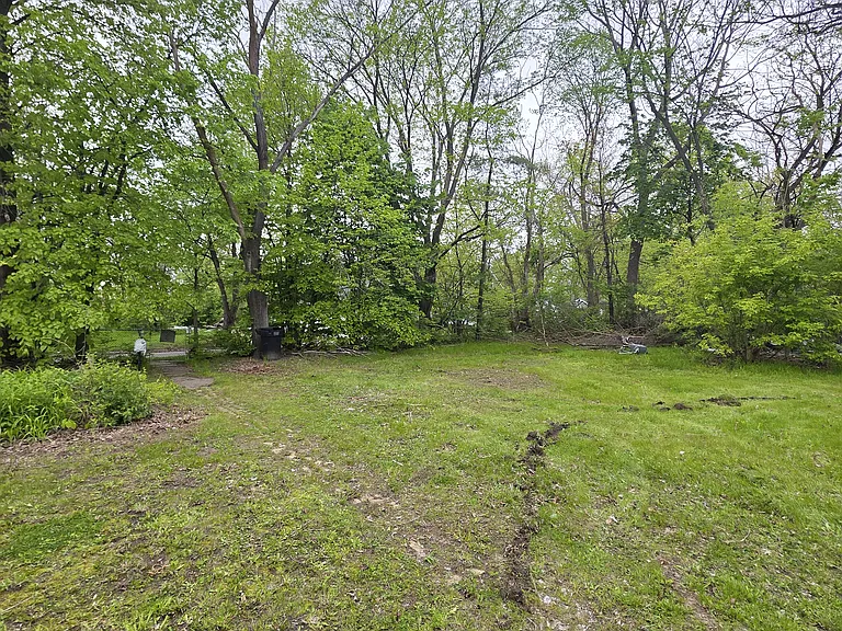 8408 Mettetal St — Photo 7