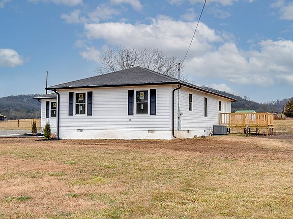 3rd image of 730 Hawkins Branch Rd