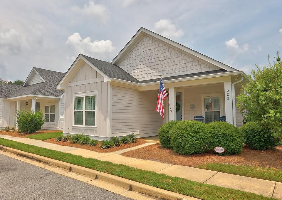 1st image of 203 Jamestowne Way