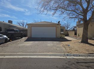 1649 Hollyberry Dr NE, Rio Rancho, NM 87144