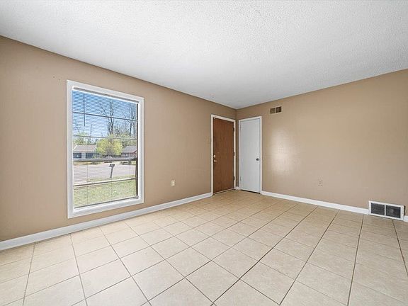 5th image of 734 Archie Dr