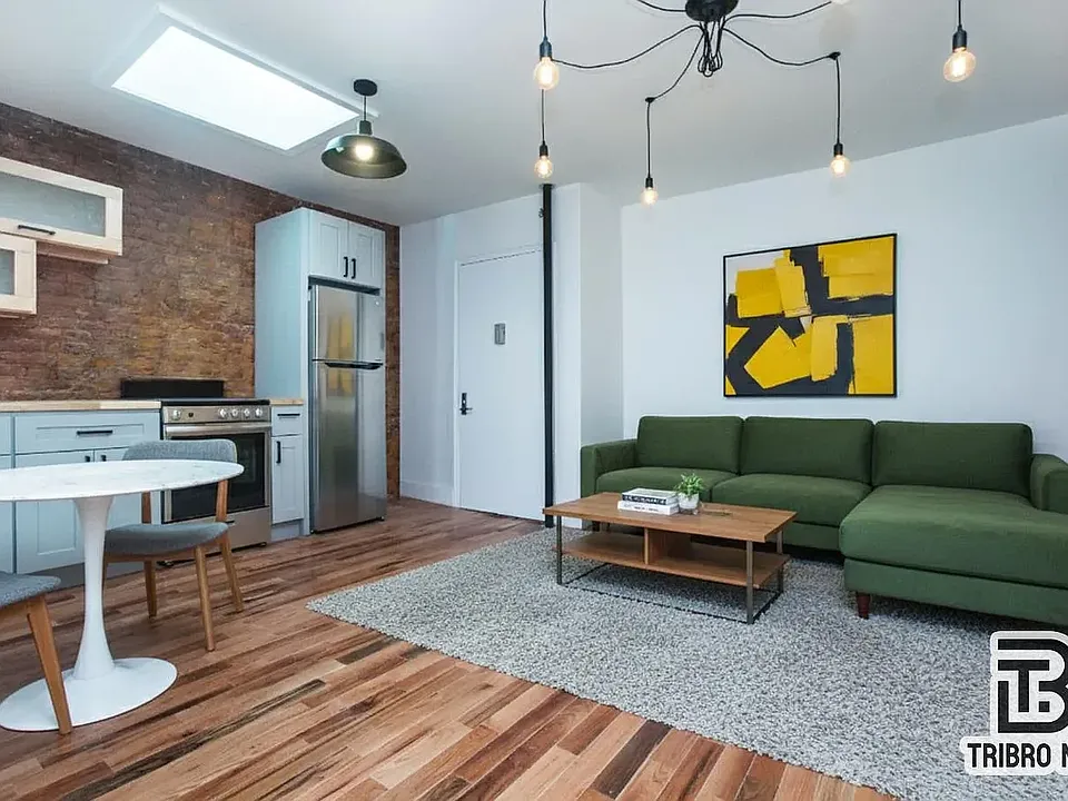 235 Brook Ave #2B