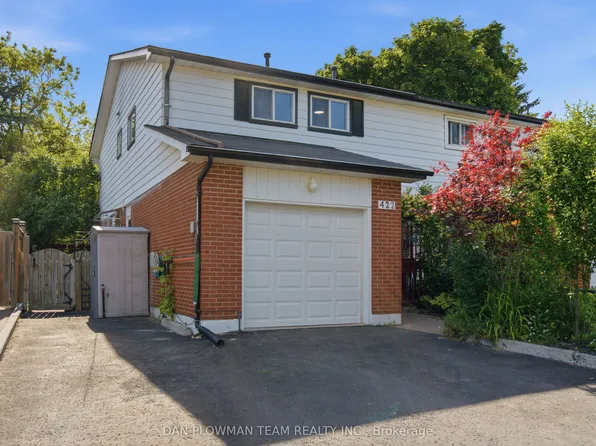 422 Lanark Dr, Oshawa, ON L1J 6H6